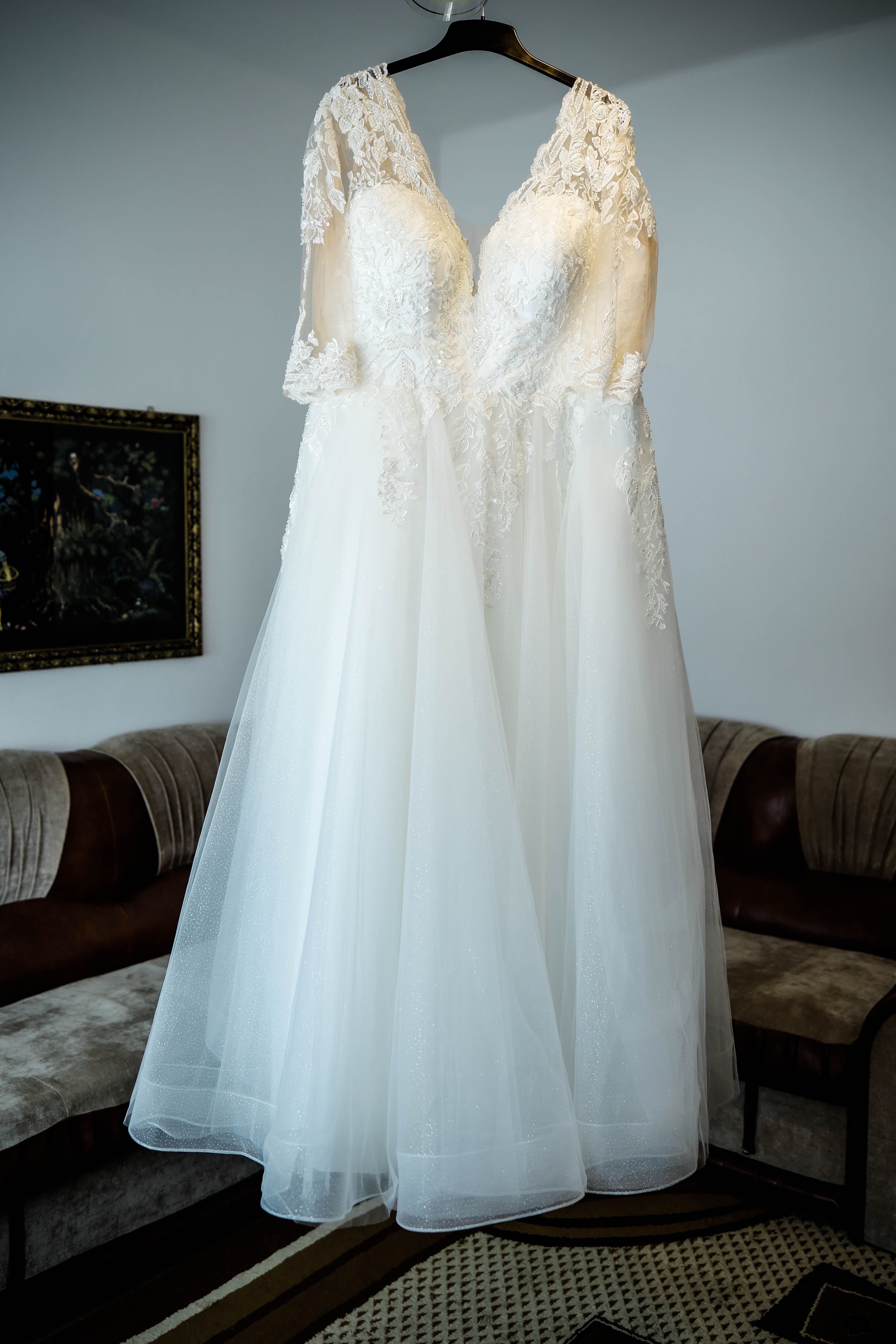 Vând rochie de mireasă