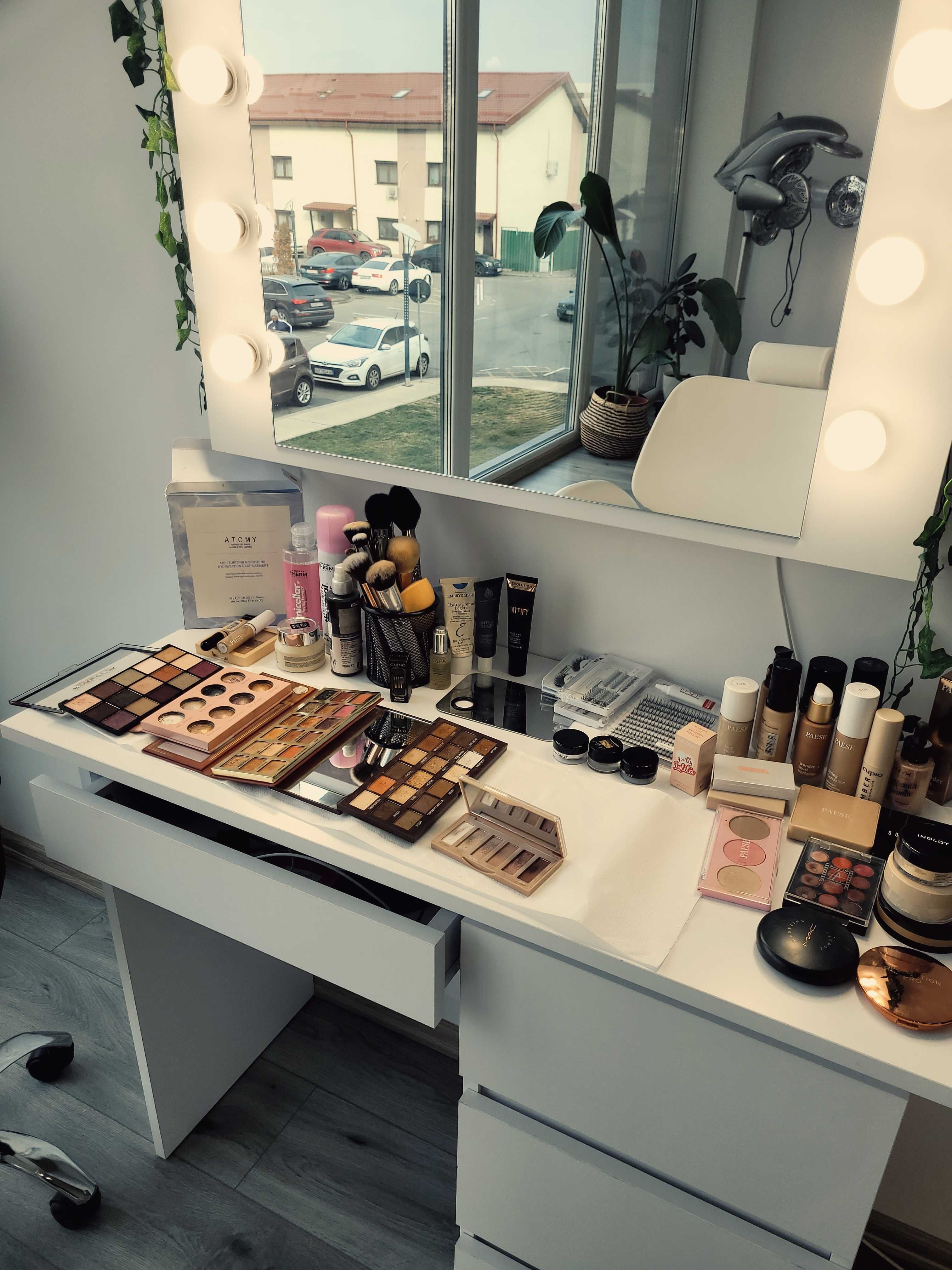 Make-up artist/servicii de infrumusetare