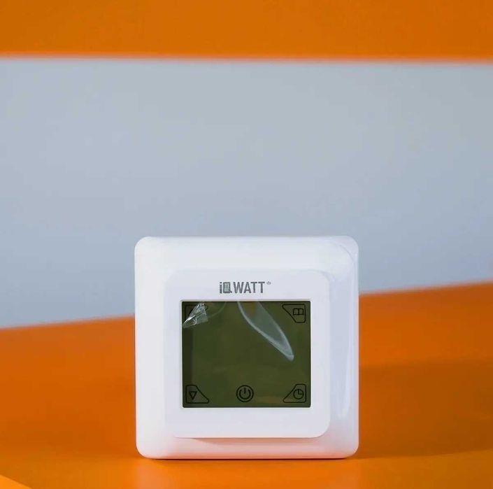 Терморегулятор с ЖК-дисплеем IQ THERMOSTAT Р