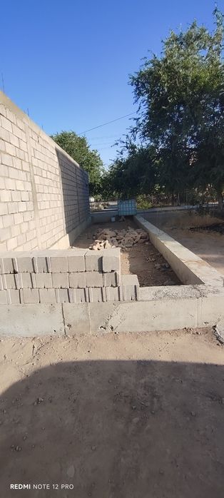 Oxangaron shahar noturar bino sotiladi loyiha hujjatlari bor qulishga