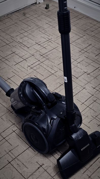 Продам пылесос как новый