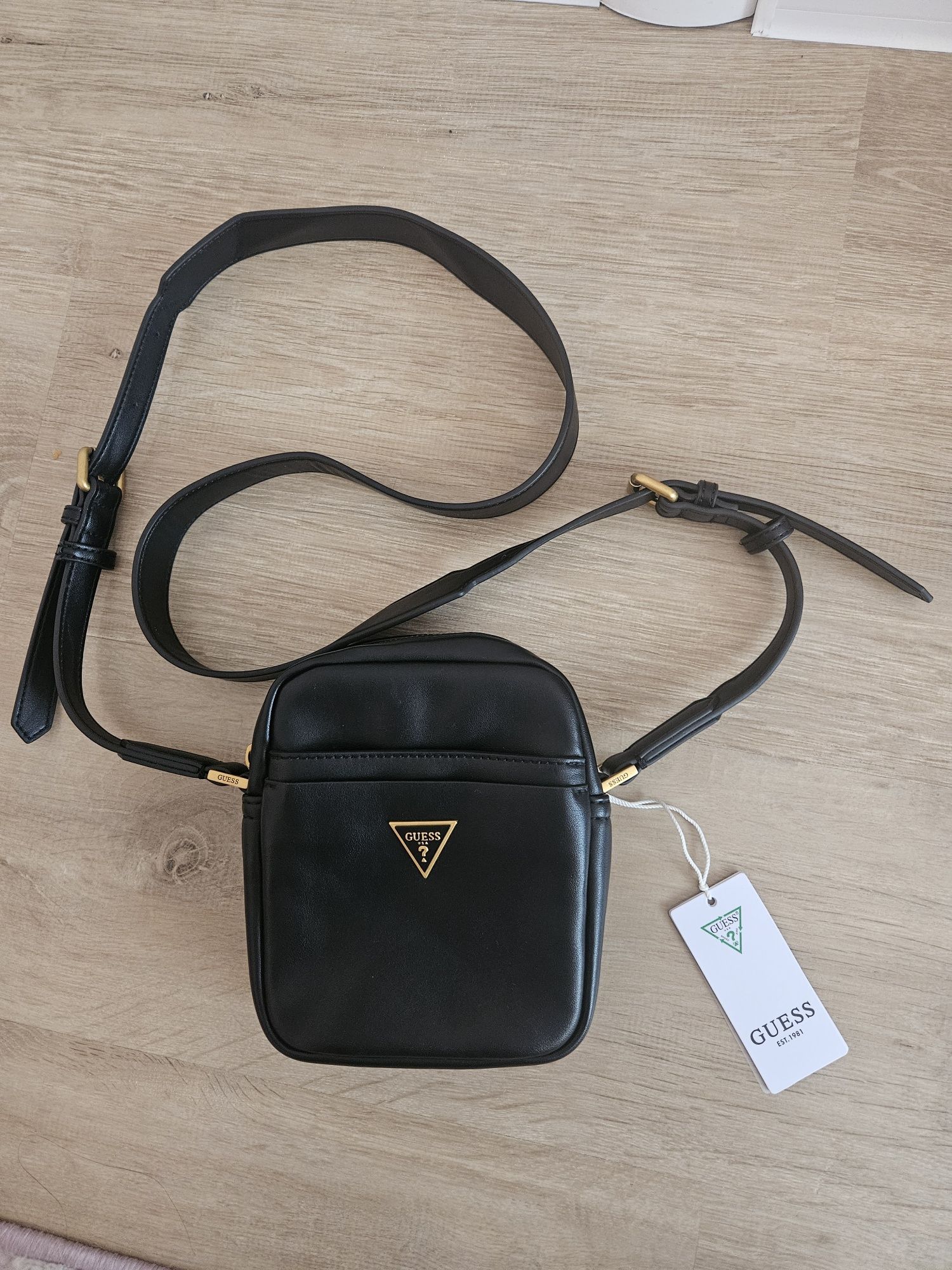Нова оригинална кожена чанта Guess