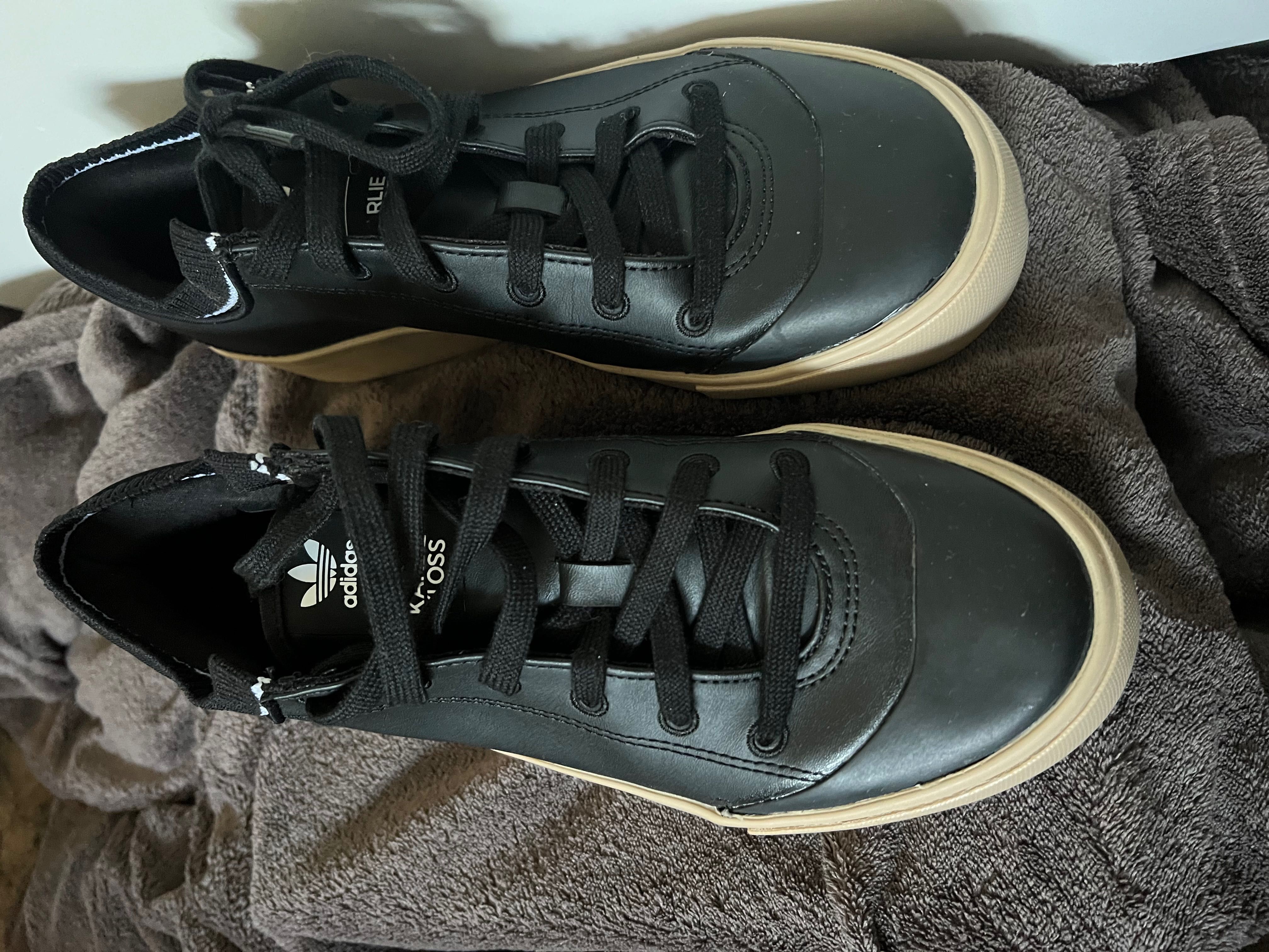 Оригинални маратонки Adidas