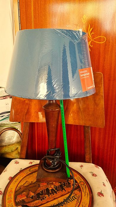 Veioza cu picior din alama