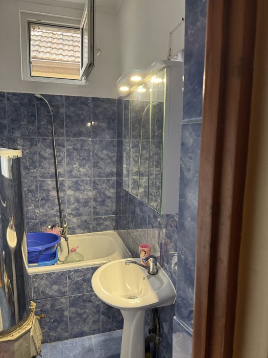 Casa de inchiriat, str Unirii si str Chendi