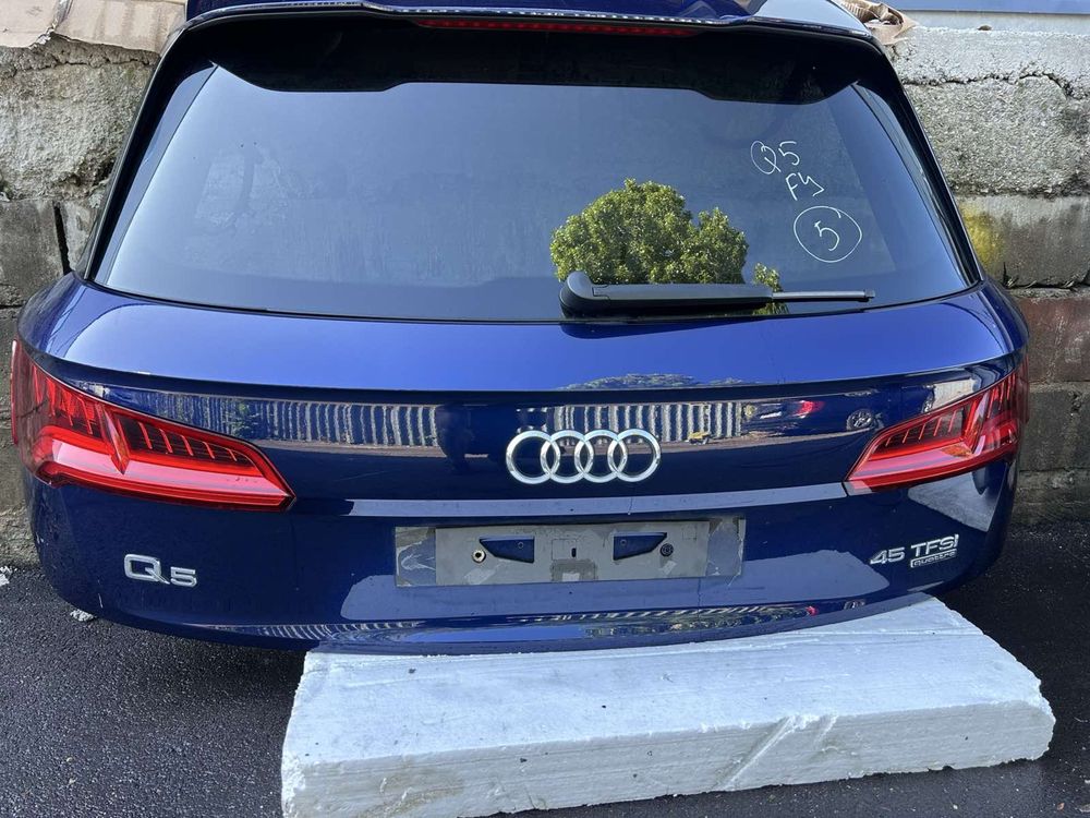 Audi Q5 FY 8A0 заден капак/стопове