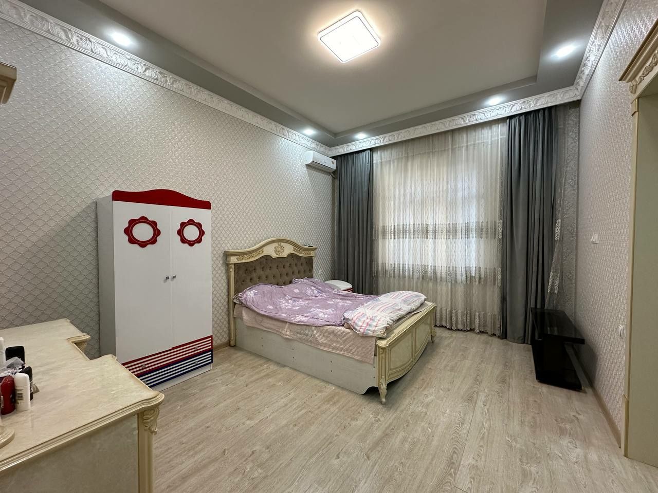 Бетонка New Arbat нинг рупараси 6 сот 5 хона