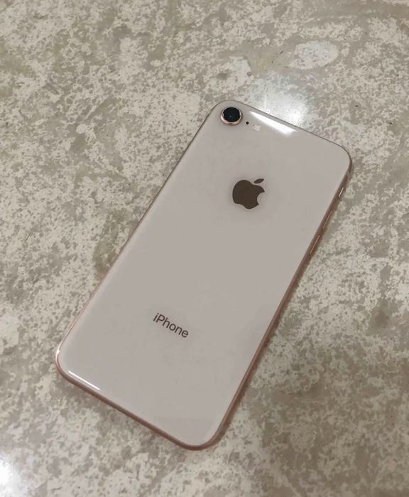 iPhone 8 Rose Gold
