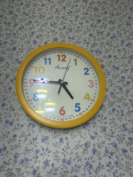 Часы для детской комнате