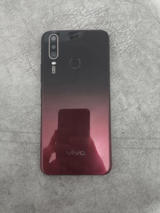 Продаю телефон Vivo 64гб