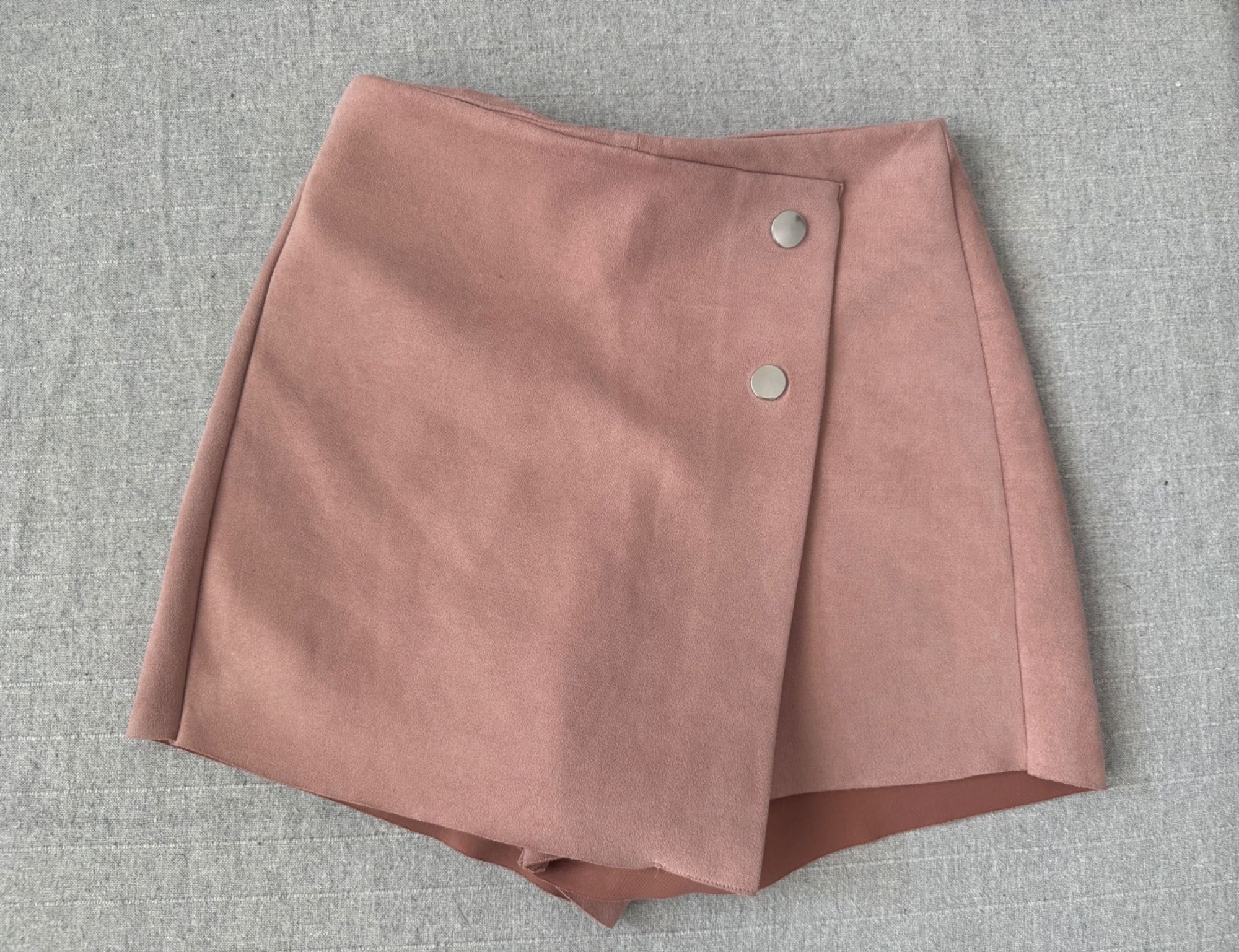 Различни модели къси панталони Zara, H&M, Pull&Bear