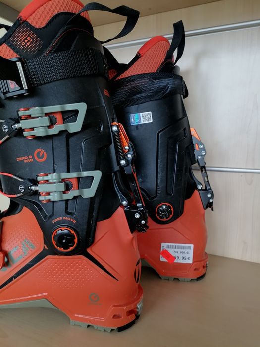 Clapari schiuri ski tura Tecnica Zero G Pro sh marime 29.5