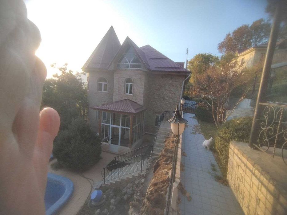 Срочно продается две дачи на 30 сот в Чарваке