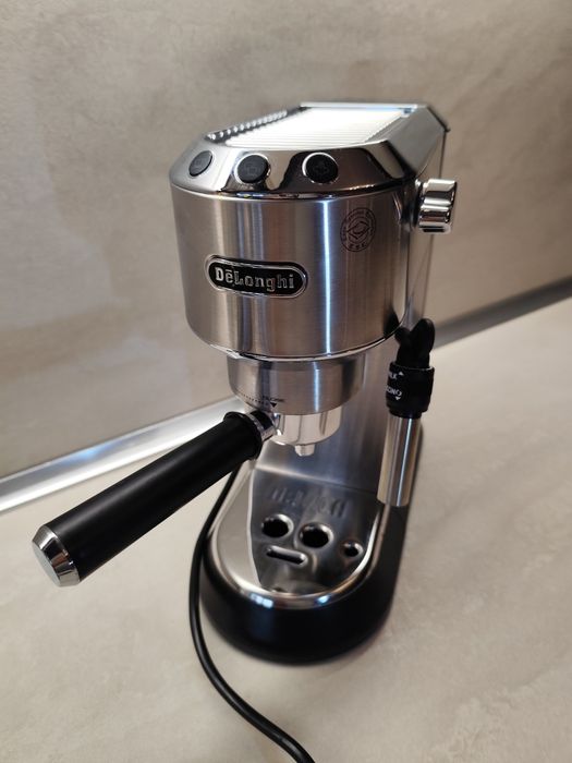 кафе машина Delinghi