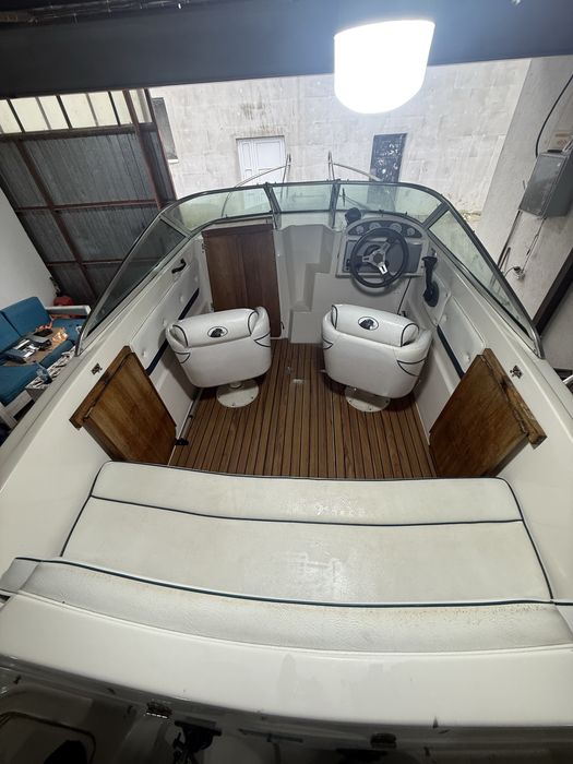 Barca Semicabinata Uttern D55 exclusive + motor+Peridoc