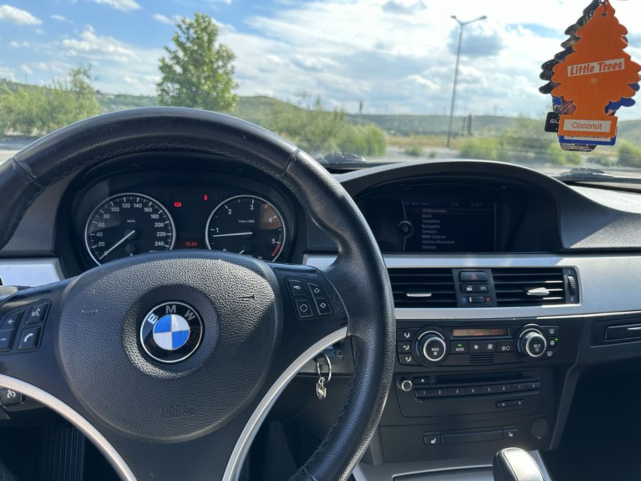 BMW Seria 3 318d E91