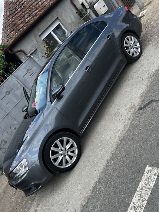 Vand jetta 1,6 , automata .