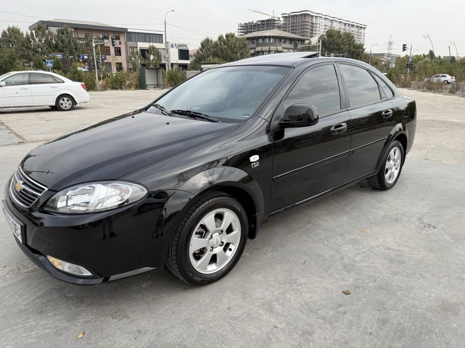 Gentra 2021 год, пробег 23000, автомат, люк, цвет черный