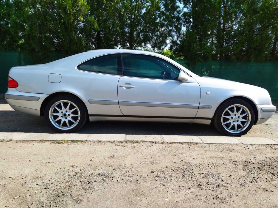 Мерцедес бенз Е200