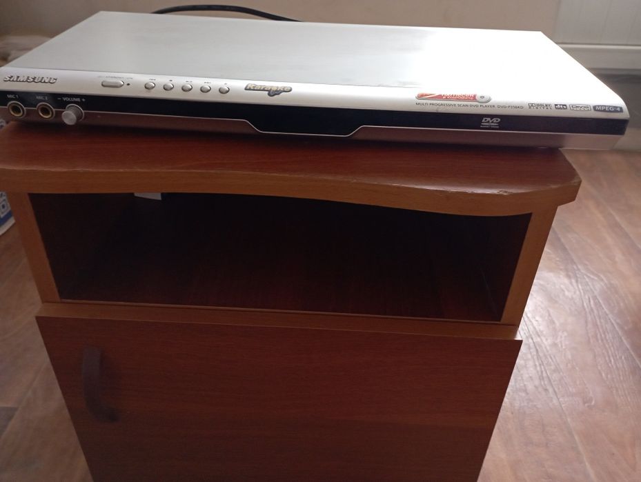 Продам Дивиди . диски.