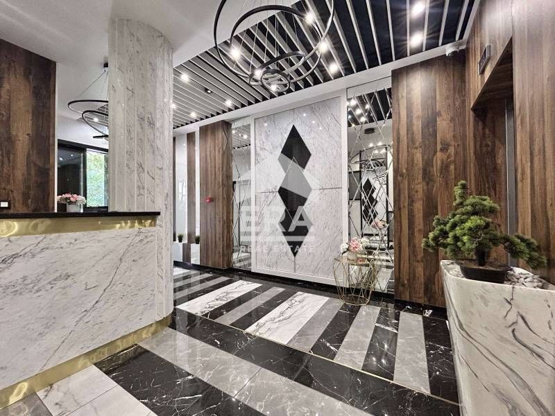 Дава се под наем Офис в София, Лозенец - 102 кв.м за 1128 € - Снимка #6