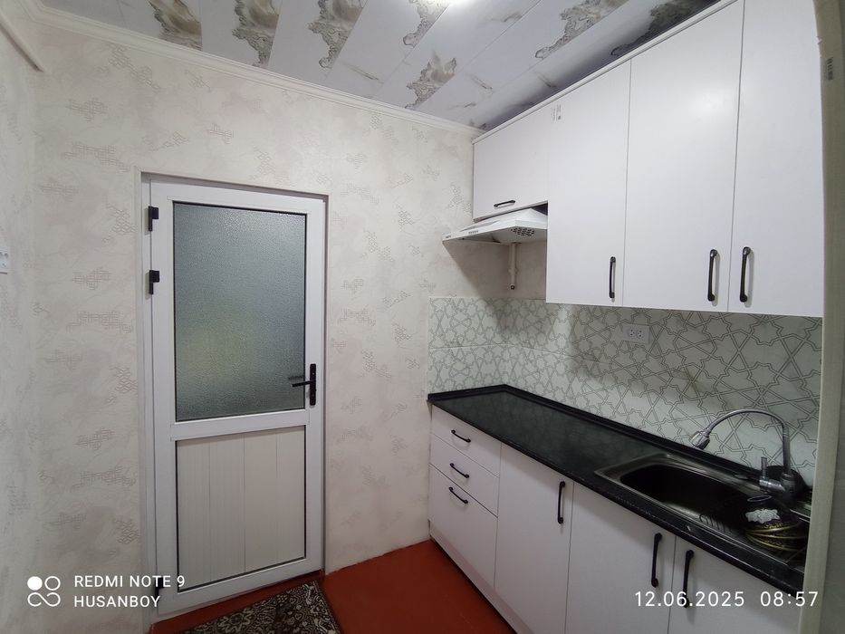 Travertin. Yevro remont, gipsakarton. Laminat ishlari bolsa qilamiz.