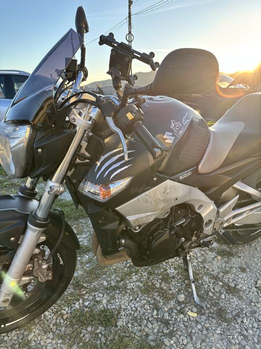 Vand suzuki gsr 600 usor avariat