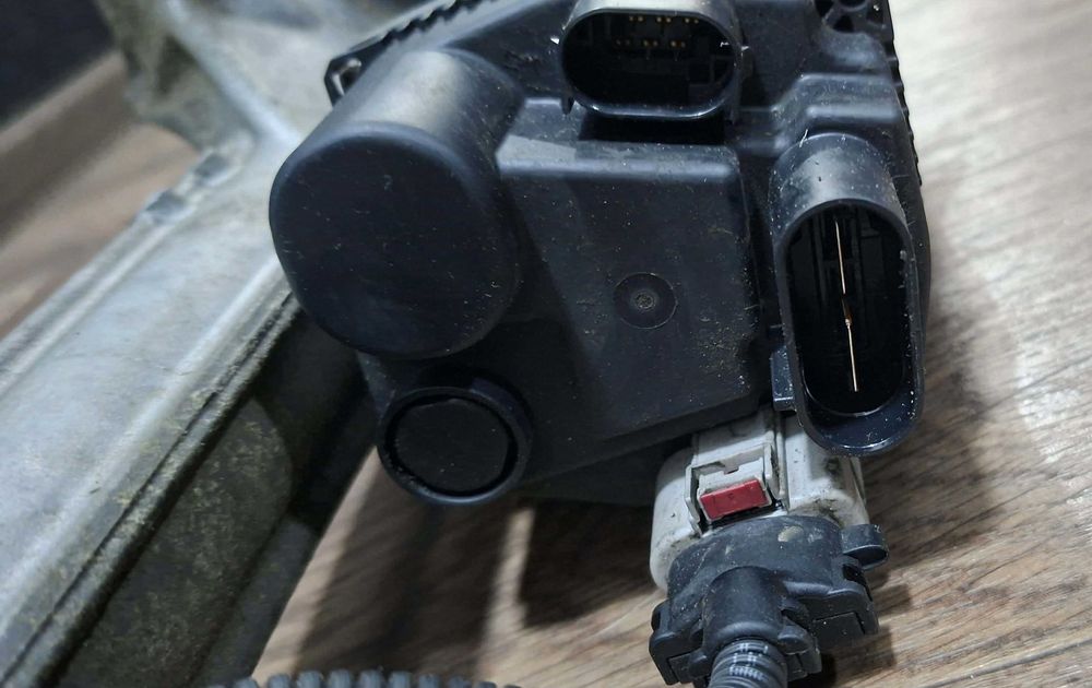 Caseta Directie BMW F30 F20 F34 F36 - ZF (partea electica defecta)