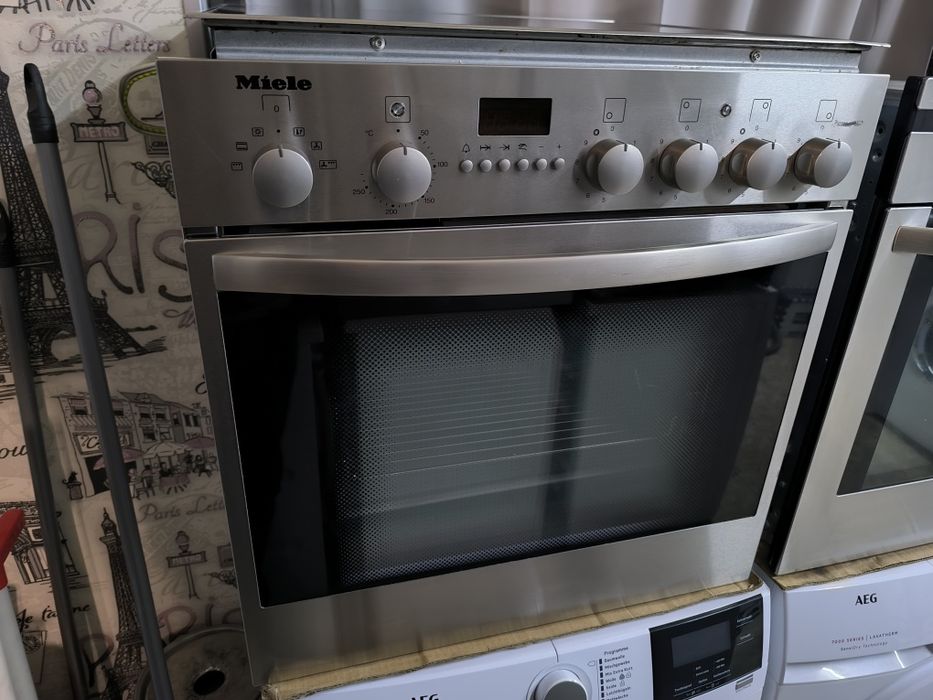 Фурна с котлони Miele