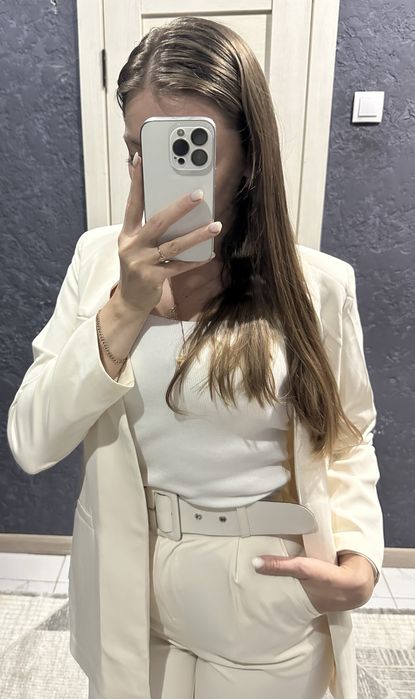 Продам новый костюм!