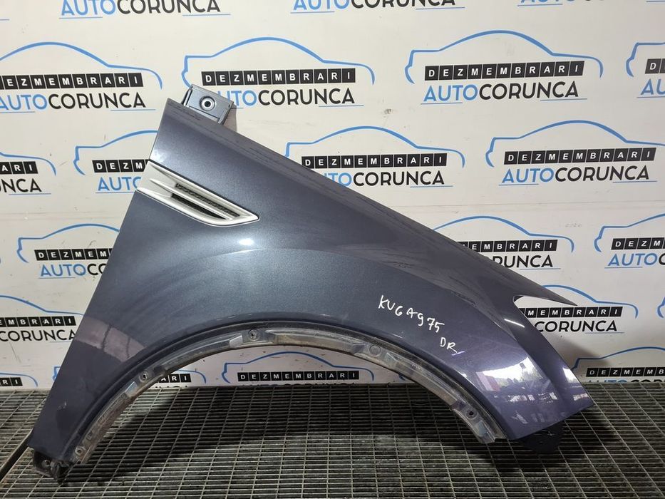 Aripa Dreapta Fata Ford Kuga 2012 - 2014 4 Usi GRI (975)