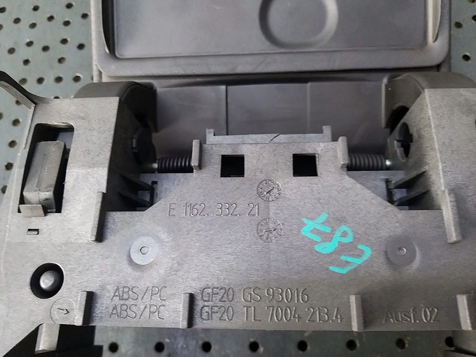 Capac cotiera bmw seria 1 e81 e87 e116233221