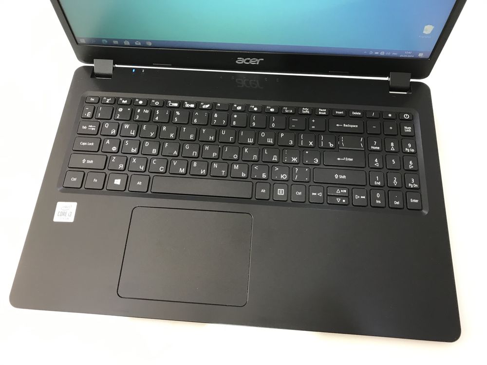 Acer Aspire 3 - Core i3-1005G1/ 4Gb/SSD 256Gb/UHD Graphics