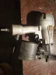 Pistol pneumatic profesional de impuscat cuie de 7 cm