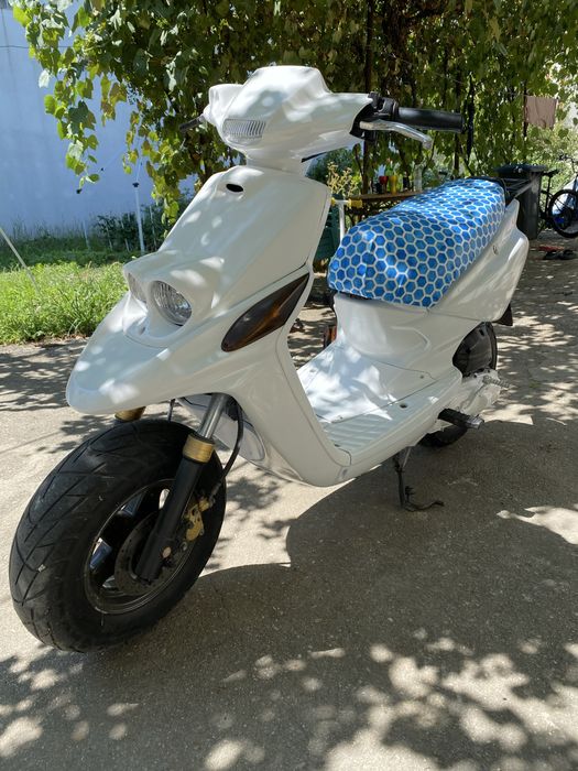 Vand Yamaha MBK 49cc in stare buna