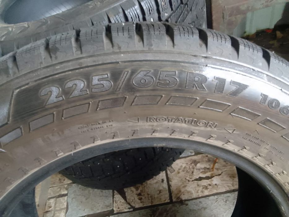 225 65 R17 комплект шипы