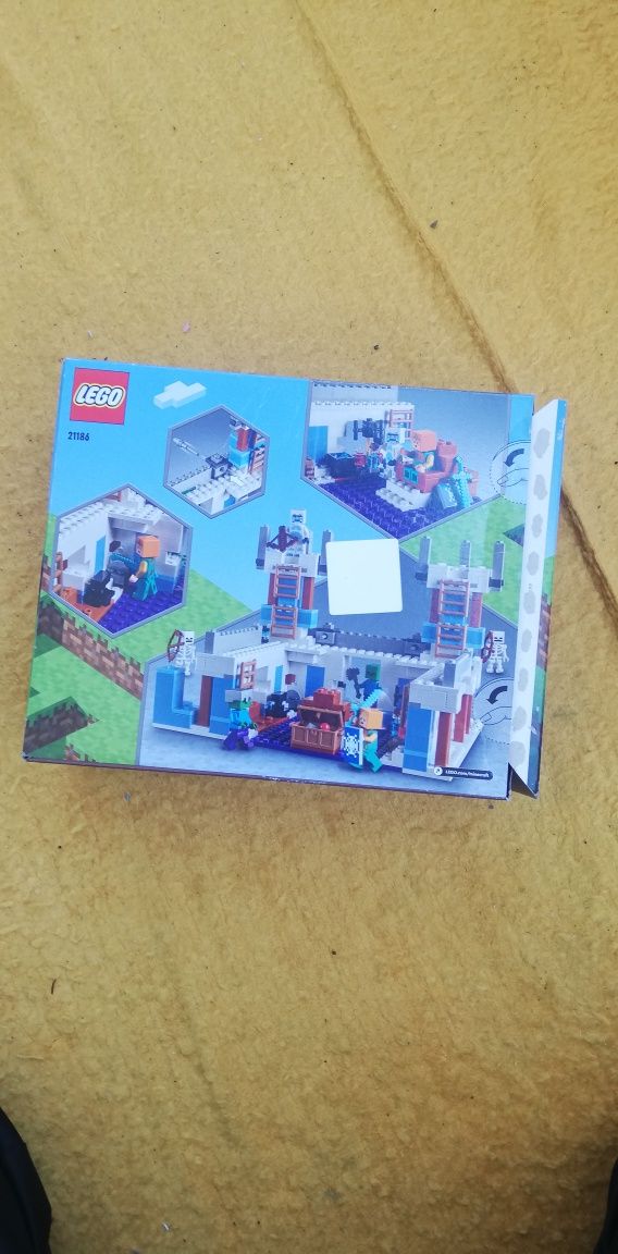 -30% Lego Minecraft Castelul de gheata, 21186, Trimit Gratis