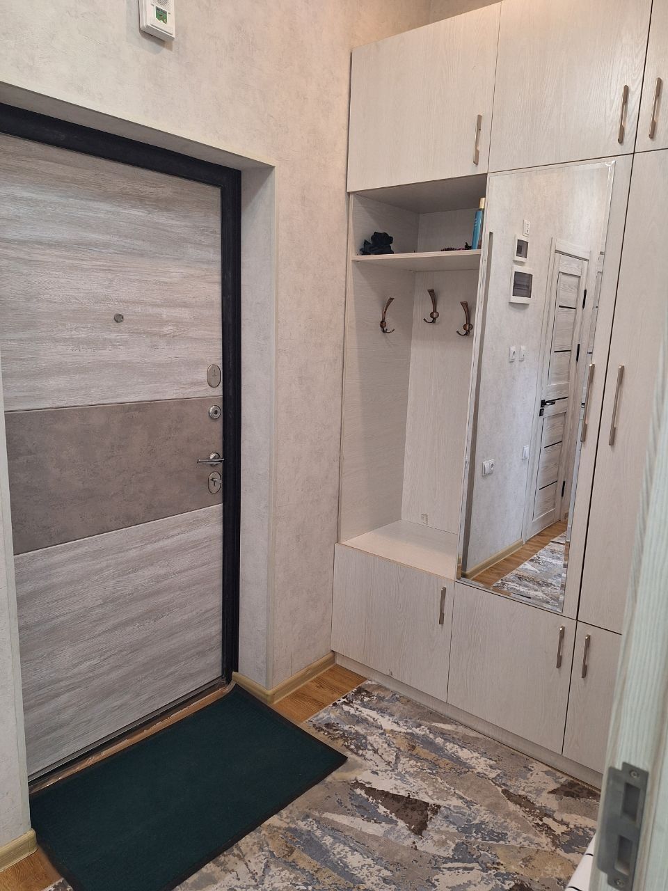 Продаётся двухъярусная квартира в новостройке Чиланзар 17кв, Парламент