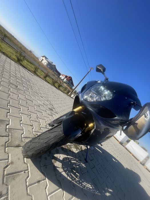 Suzuki gsxR 1000 k4