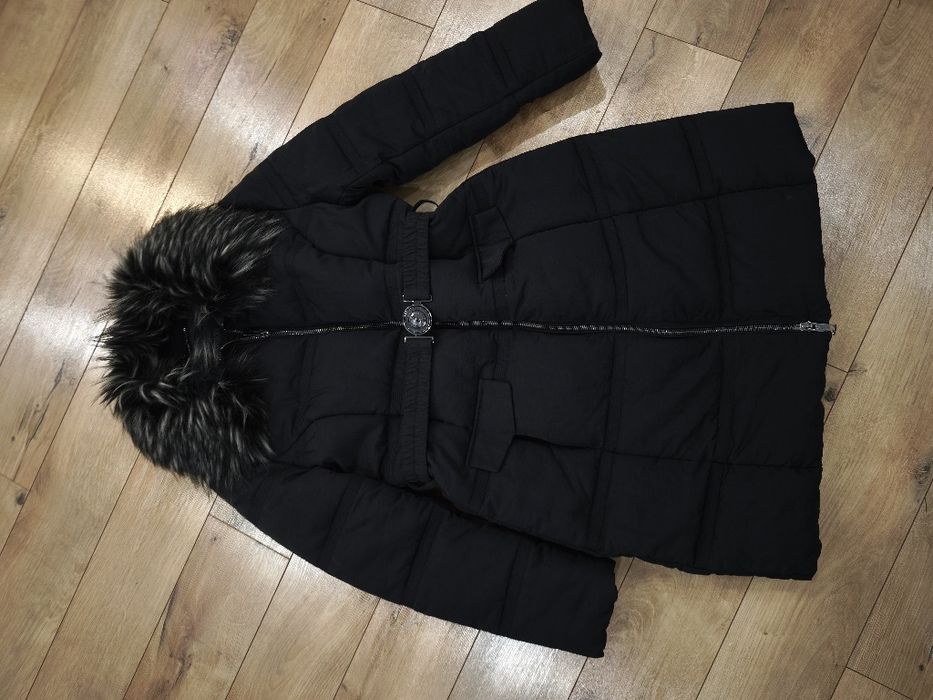 Ново дамско яке Guess и палто