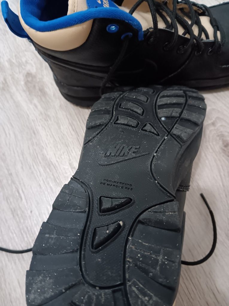 Оригинални обувки NIKE 40 номер.