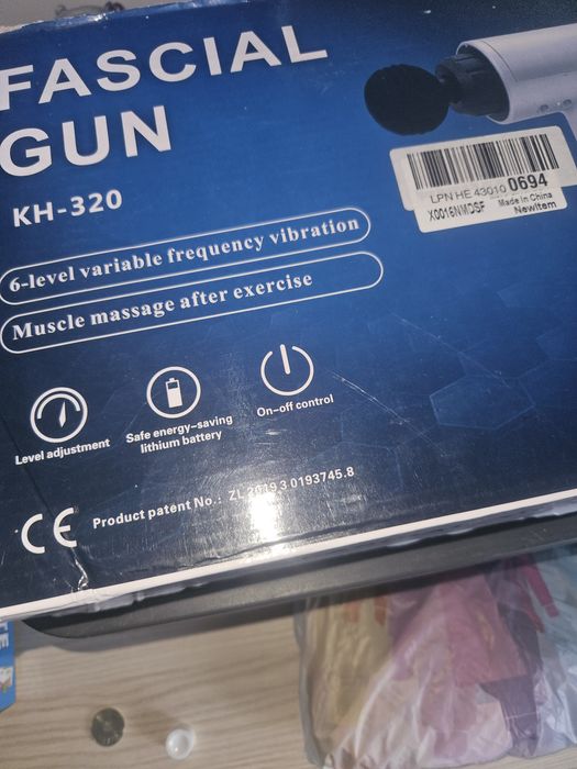 Aparat masaj facial gun