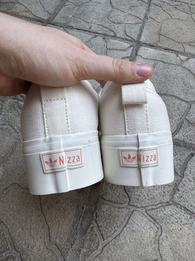 Adidas Nizza в бял цвят чисто нови