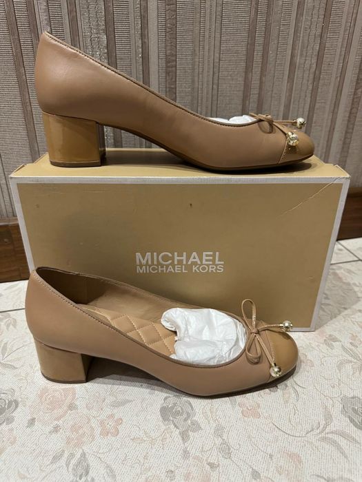Продаю оригинальные туфли Michael Kors (новые)