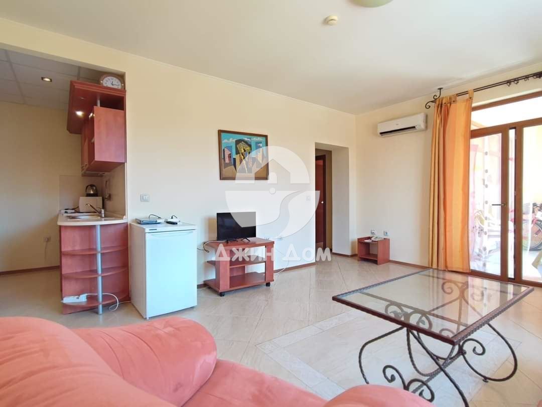 Продава се Двустаен апартамент в к.к. Слънчев бряг - 78 кв.м за 731 €/кв.м - Снимка #1