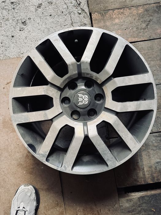 Проются титановые диски R17