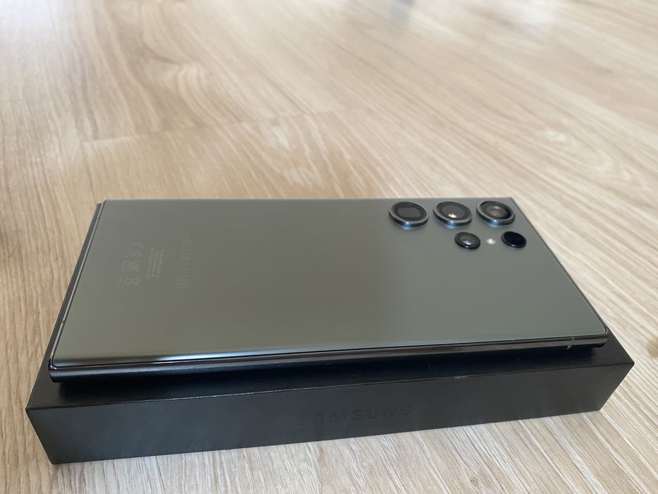 Samsung Galaxy S23 Ultra 256 GB Отлично Състояние