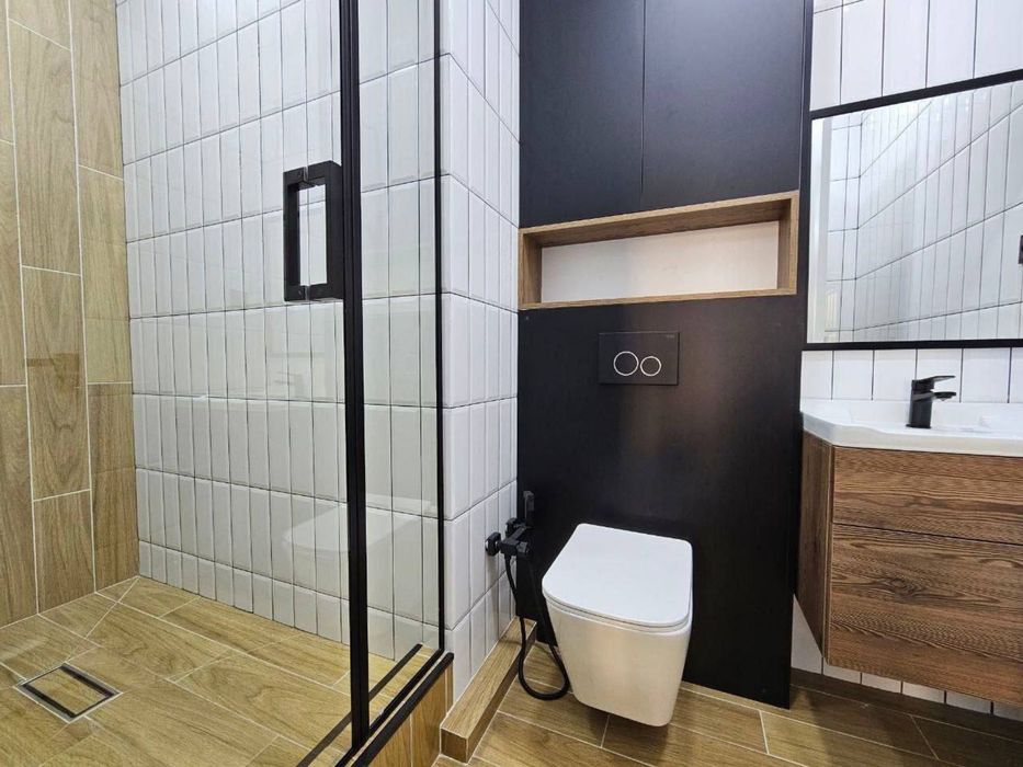 Сдаётся новая квартира в аренду в центре города! . Дархан