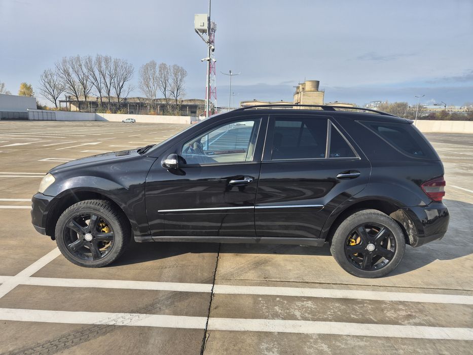 Vând Mercedes benz ml 320