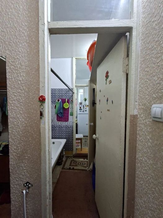 Юнусабад, 11 квартал.

1комнатная